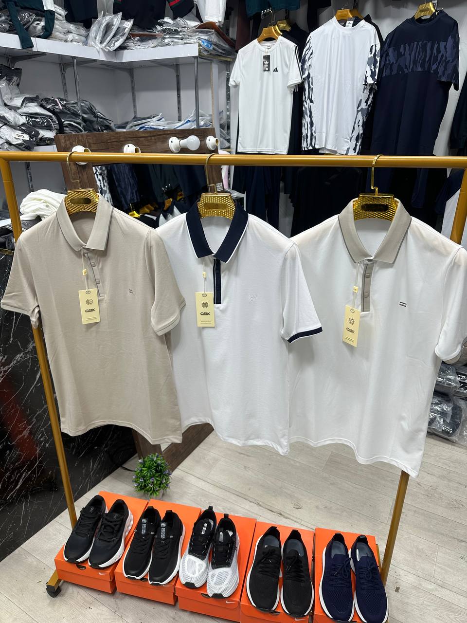 Erkaklar uchun futbolka